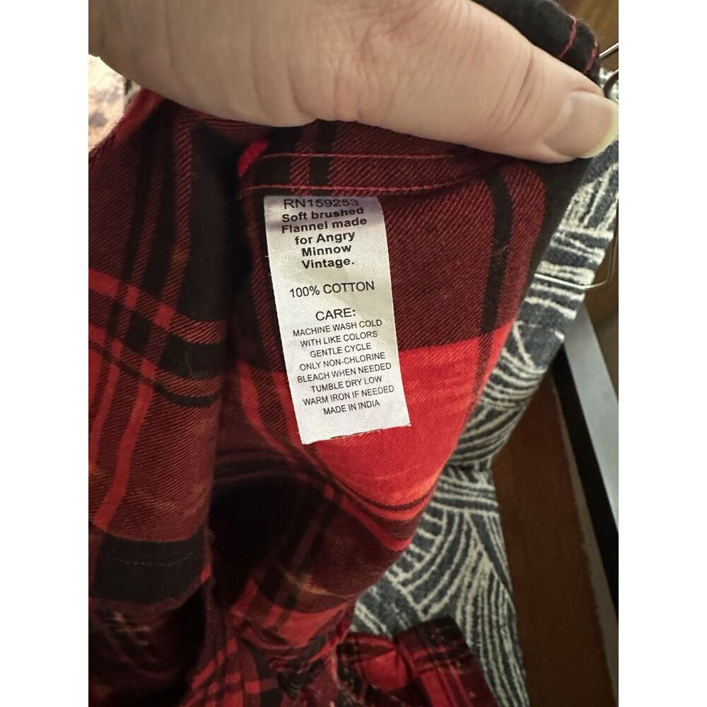 Angry Minnow Vintage Women's Flannel Size Small - Picture 7 of 7